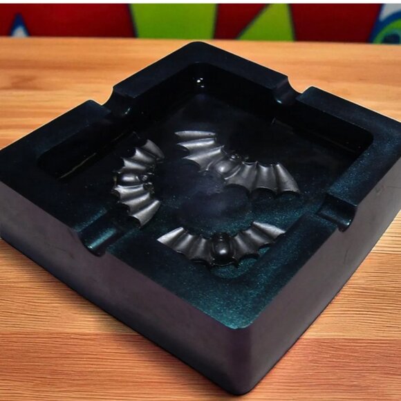 NEW Halloween Vampire Bat Ashtray or Trinket Dish. - Picture 6 of 9